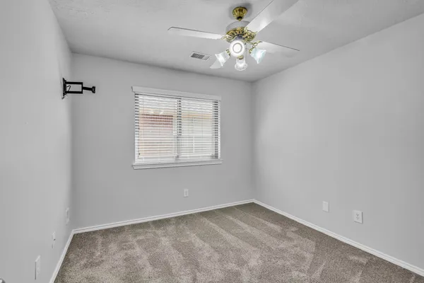 $1,800 | 5418 Timbers Quail Drive, Humble, TX 77346