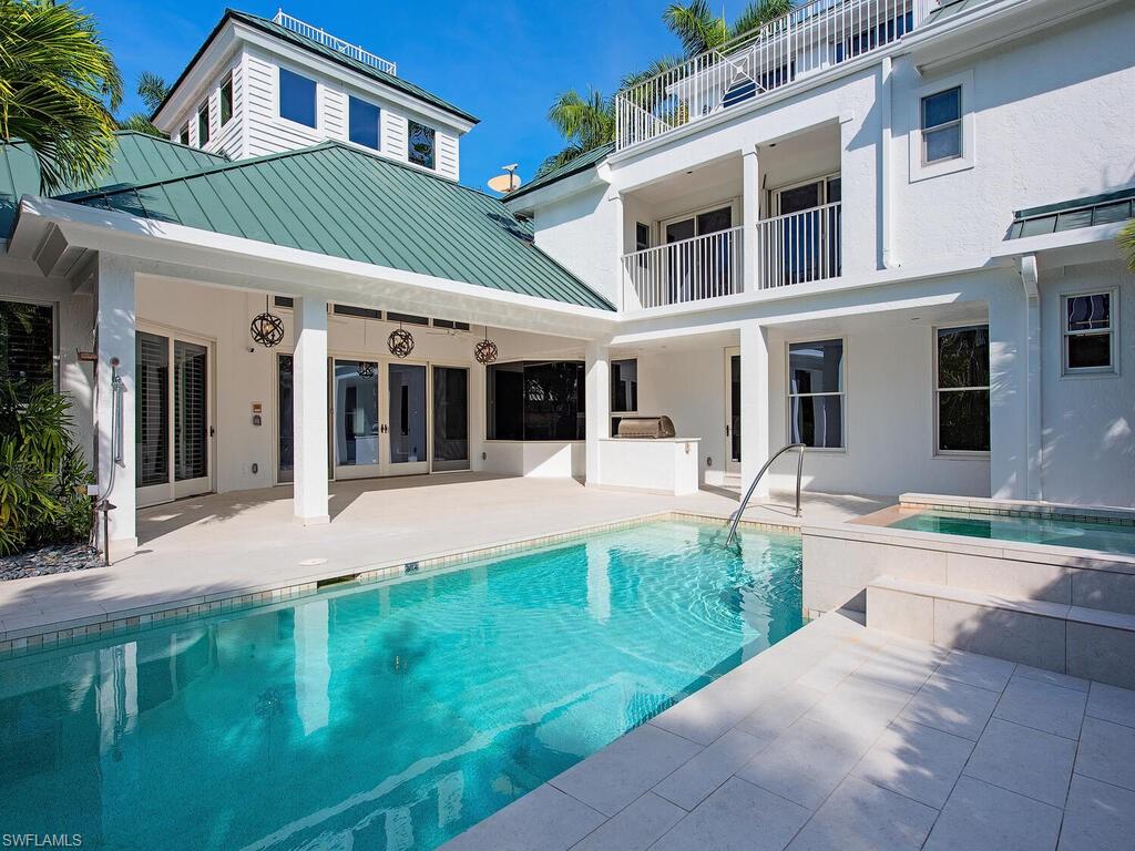 180 7th Avenue South Naples, FL 34102 - Photo 3 of 20