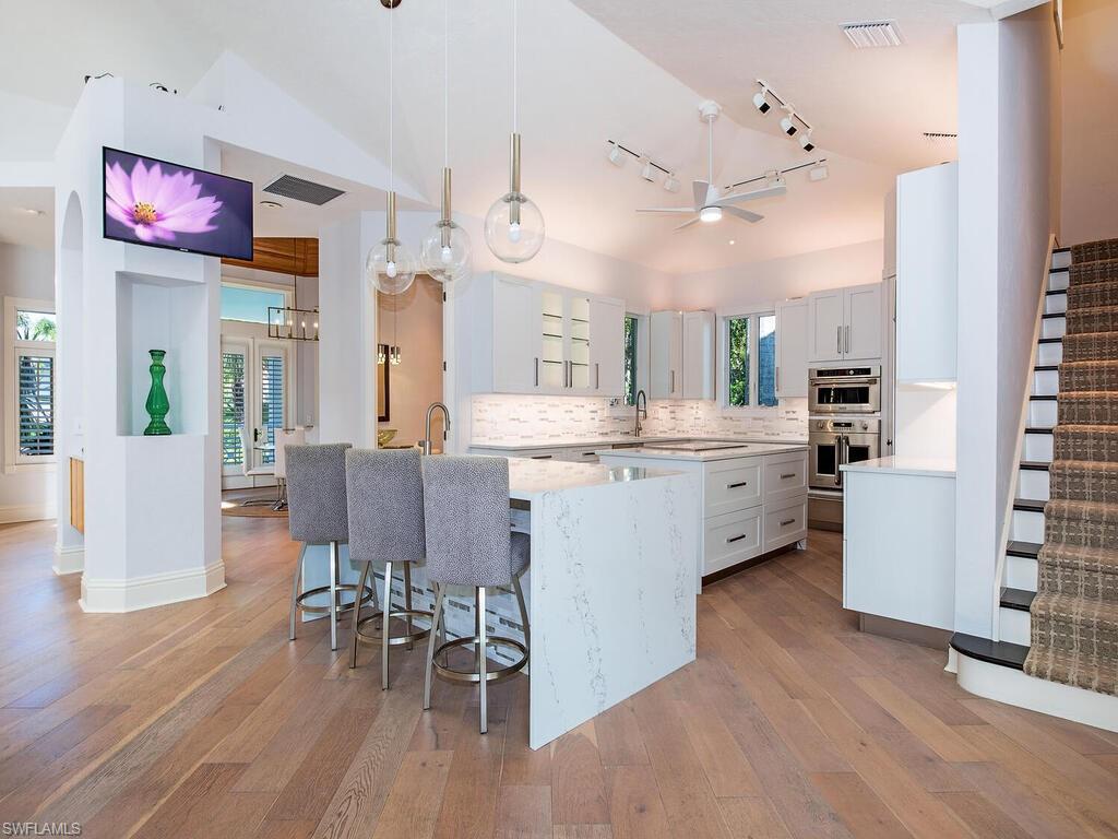 180 7th Avenue South Naples, FL 34102 - Photo 8 of 20