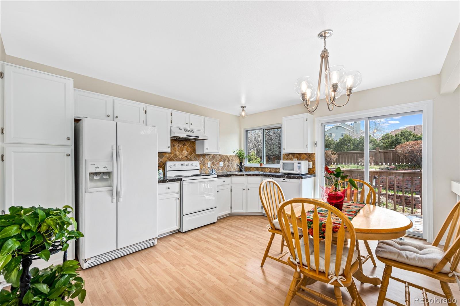 9482 Devon Court Highlands Ranch, CO 80126 - Photo 14 of 30 Gallery Image 14