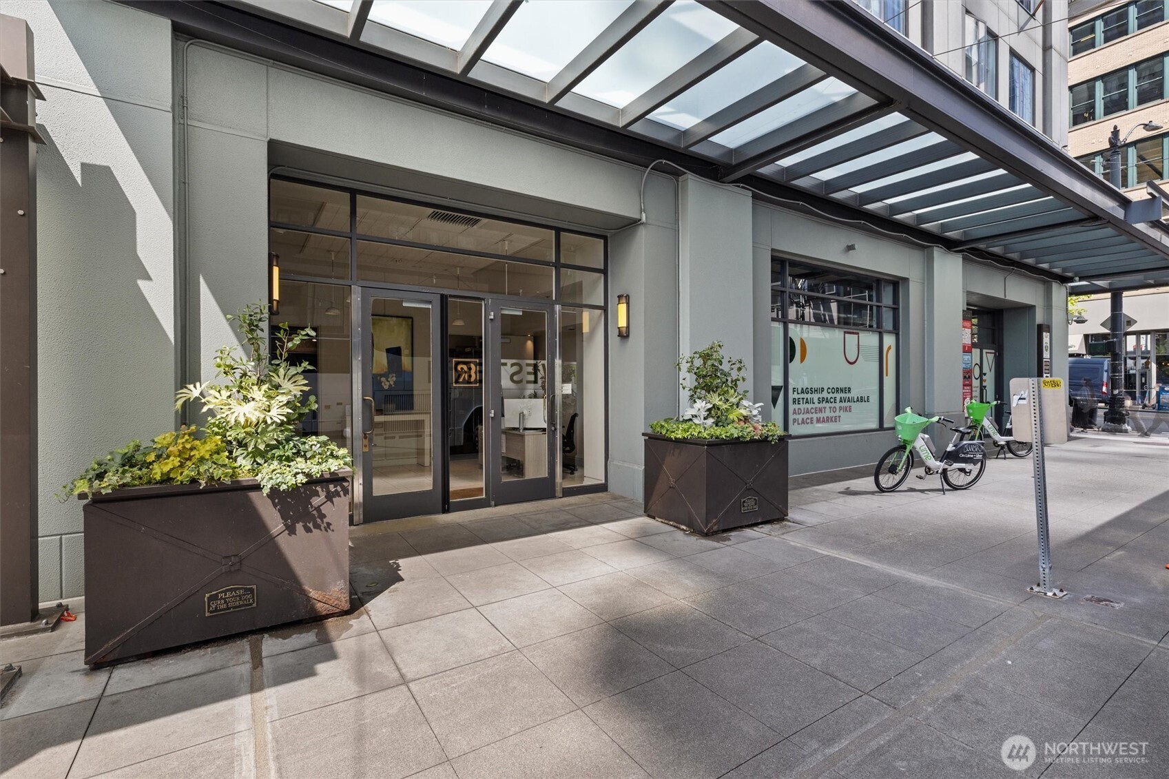 98 Union Street, Unit 810 Seattle, WA 98101 - Photo 33 of 38