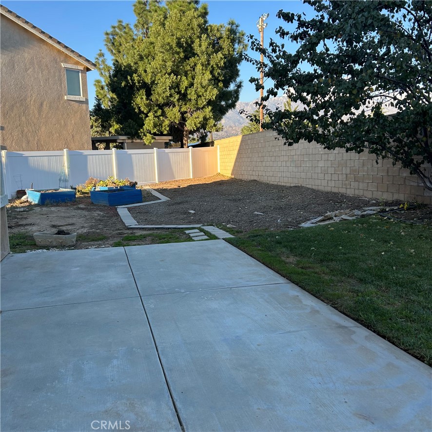 1538 Apple Canyon Road Beaumont, CA 92223 - Photo 23 of 23 a view of a yard