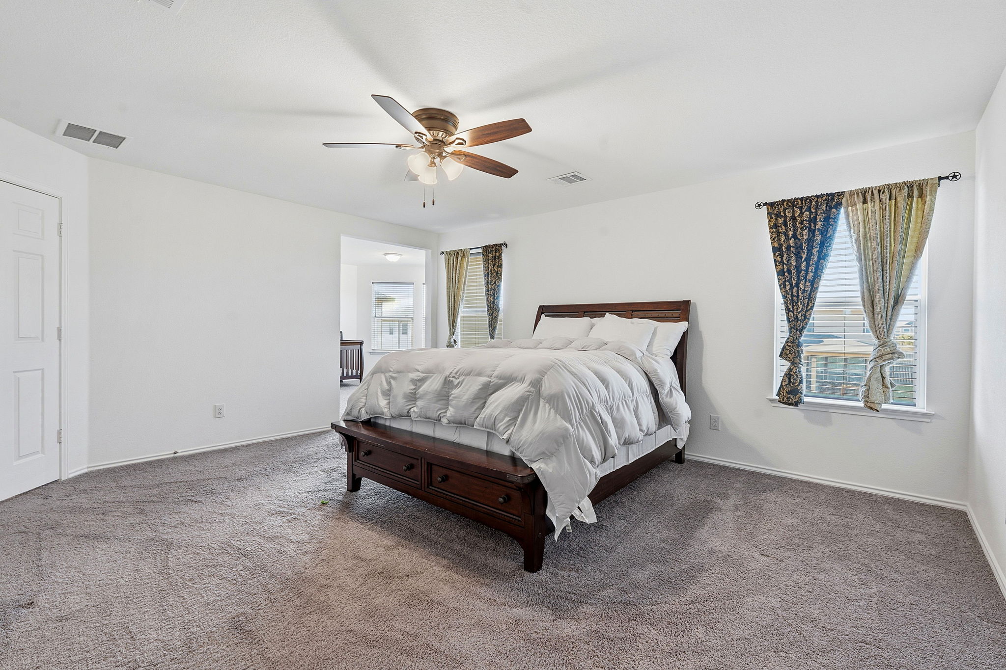 13928 Inaugural Street Manor, TX 78653 - Photo 22 of 34 Sitting room in the distance - use however you'd like!