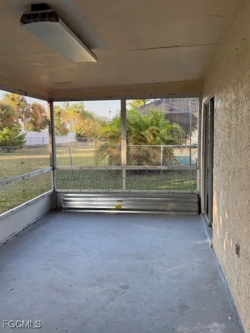 $1,400 | 520 Southeast 16th Place, Unit A, Cape Coral, FL 33990