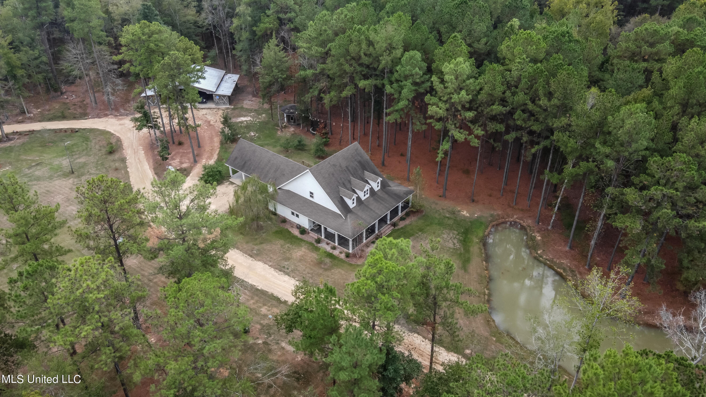 124 Oak Tree Lane Brandon, MS 39042 - Photo 1 of 78 124 Oak Tree Lane drone-2