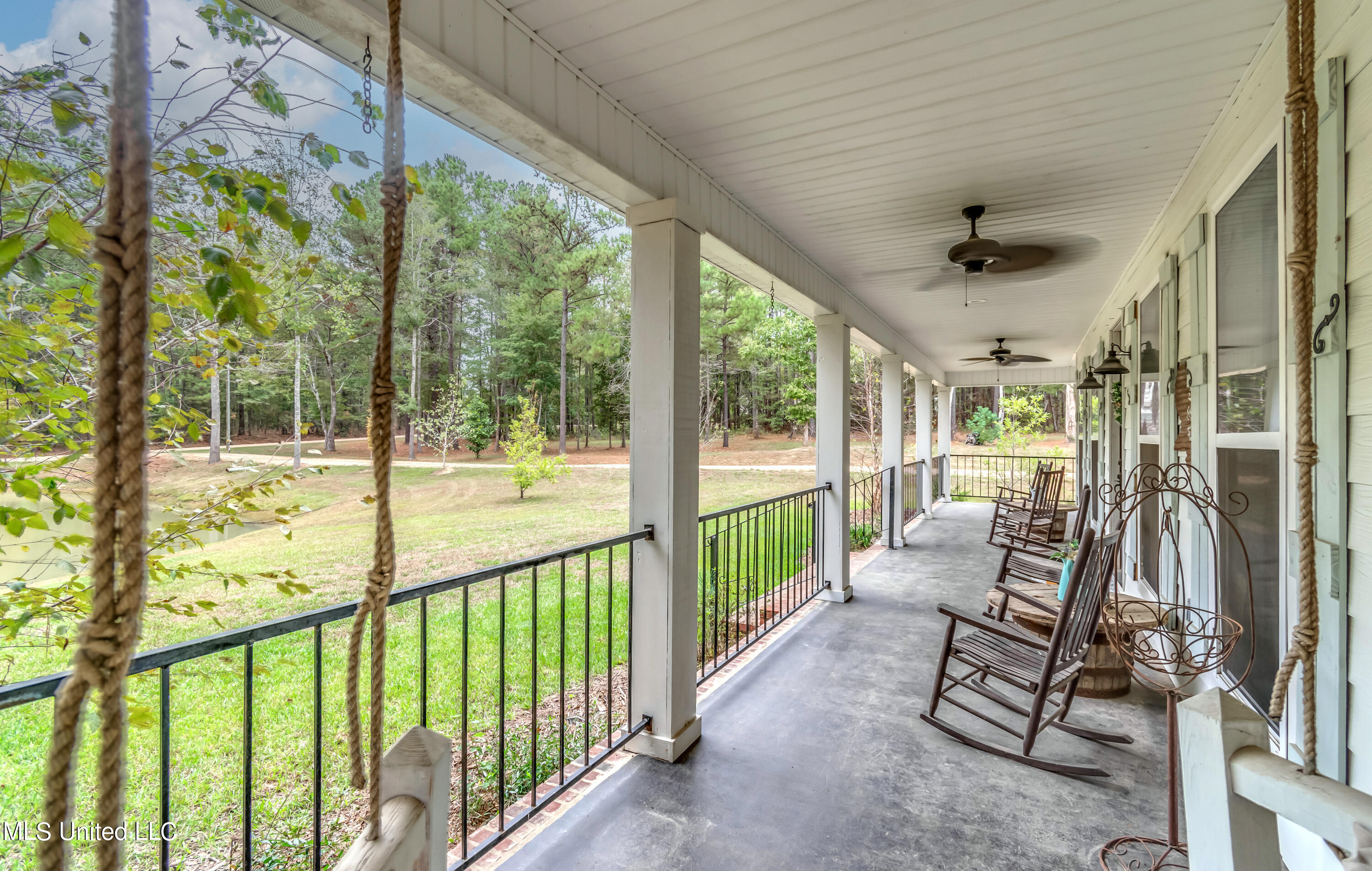 124 Oak Tree Lane Brandon, MS 39042 - Photo 18 of 78 124 Oak Tree Lane-10
