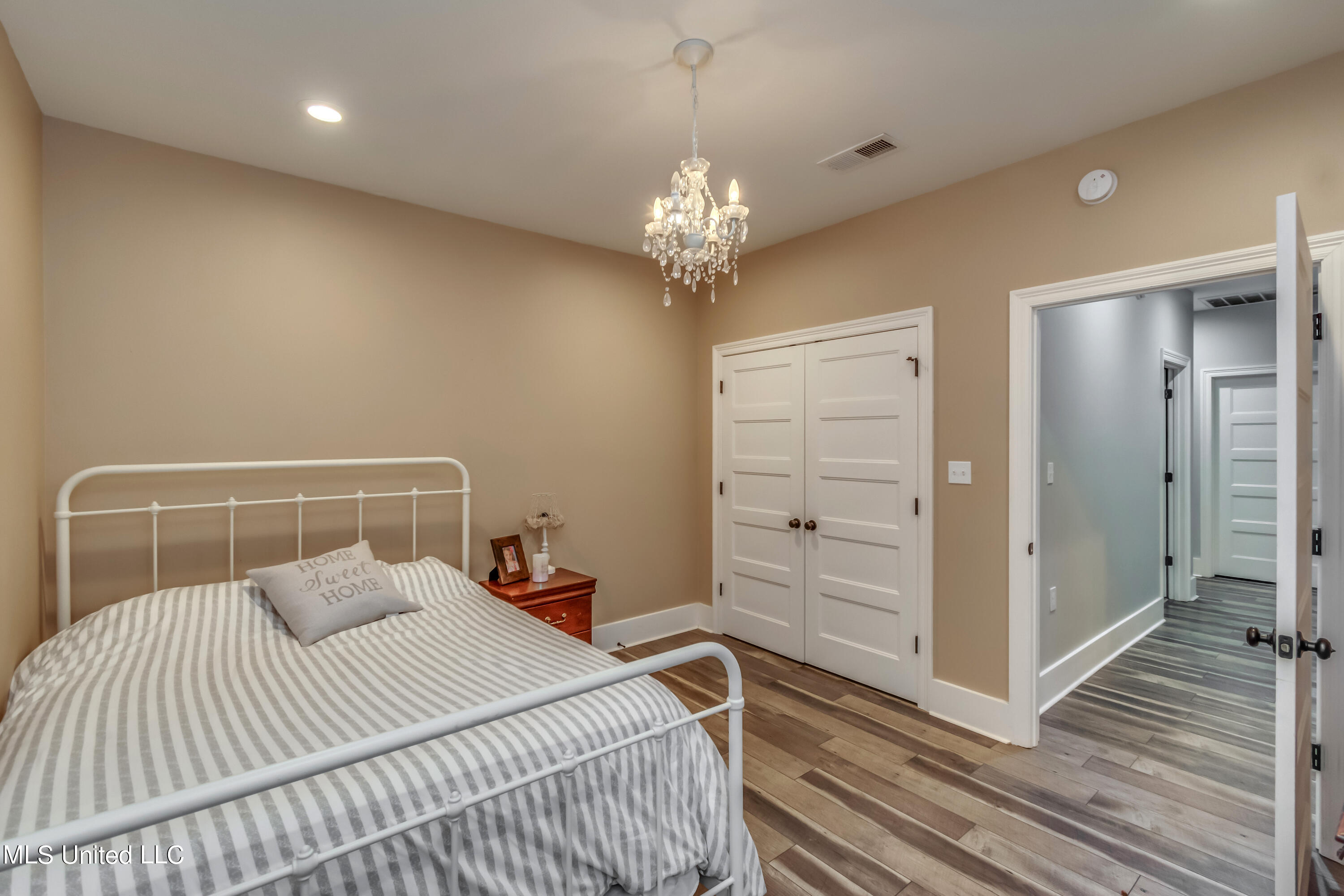 124 Oak Tree Lane Brandon, MS 39042 - Photo 54 of 78 124 Oak Tree Lane-49