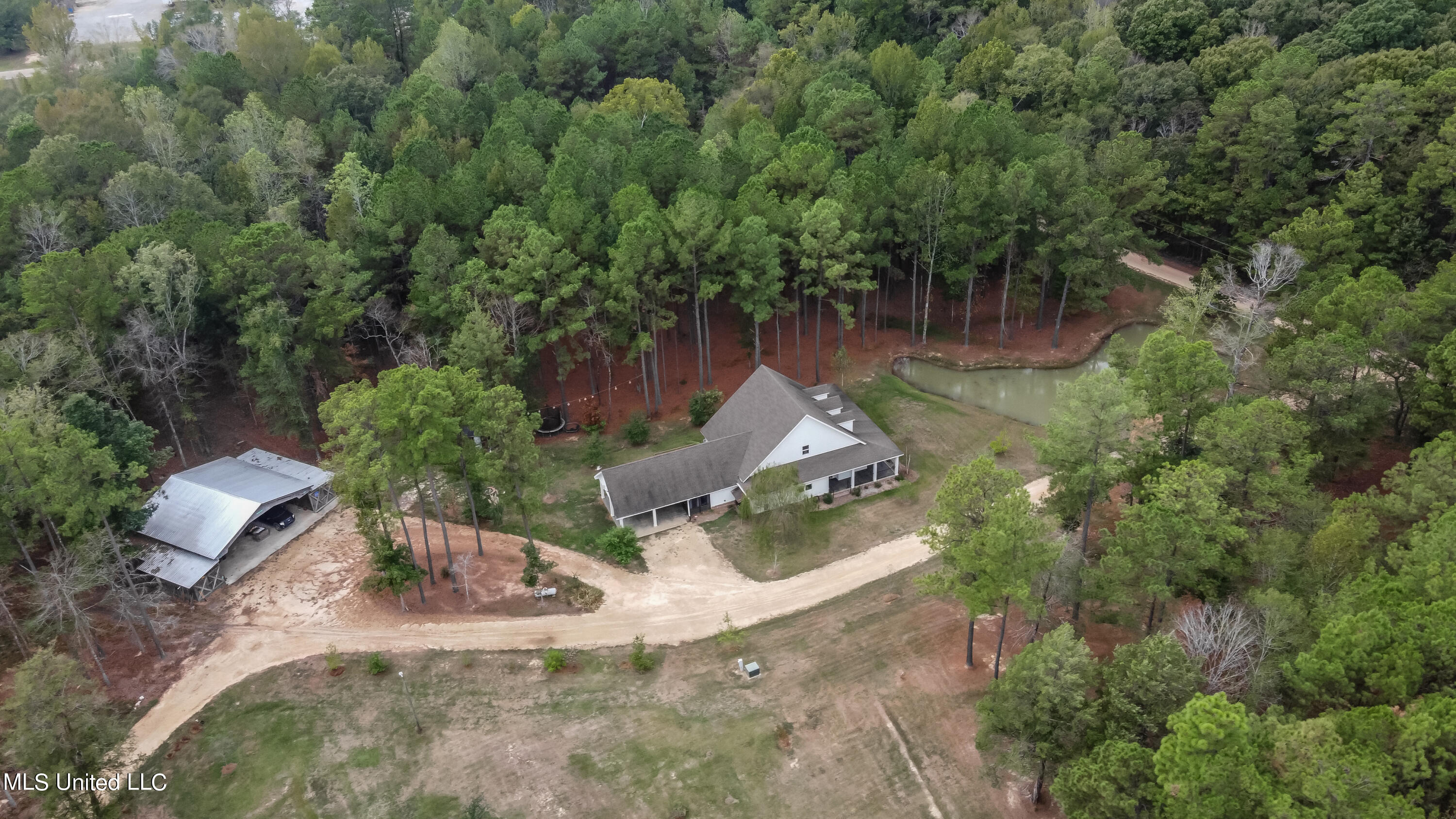 124 Oak Tree Lane Brandon, MS 39042 - Photo 7 of 78 124 Oak Tree Lane drone-10