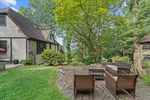 a view of a house with sitting area