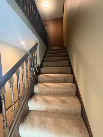 $359,900 | 914 South Country Club Drive, Butler, MO 64730