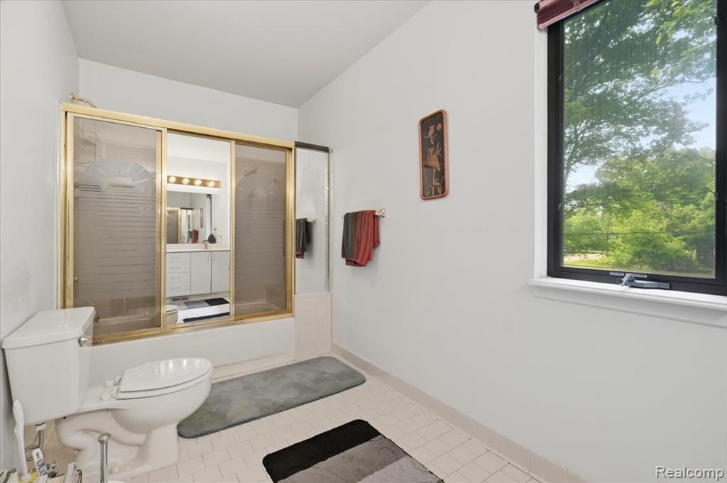 23605 Beech Road Southfield, MI 48033 - Photo 22 of 43