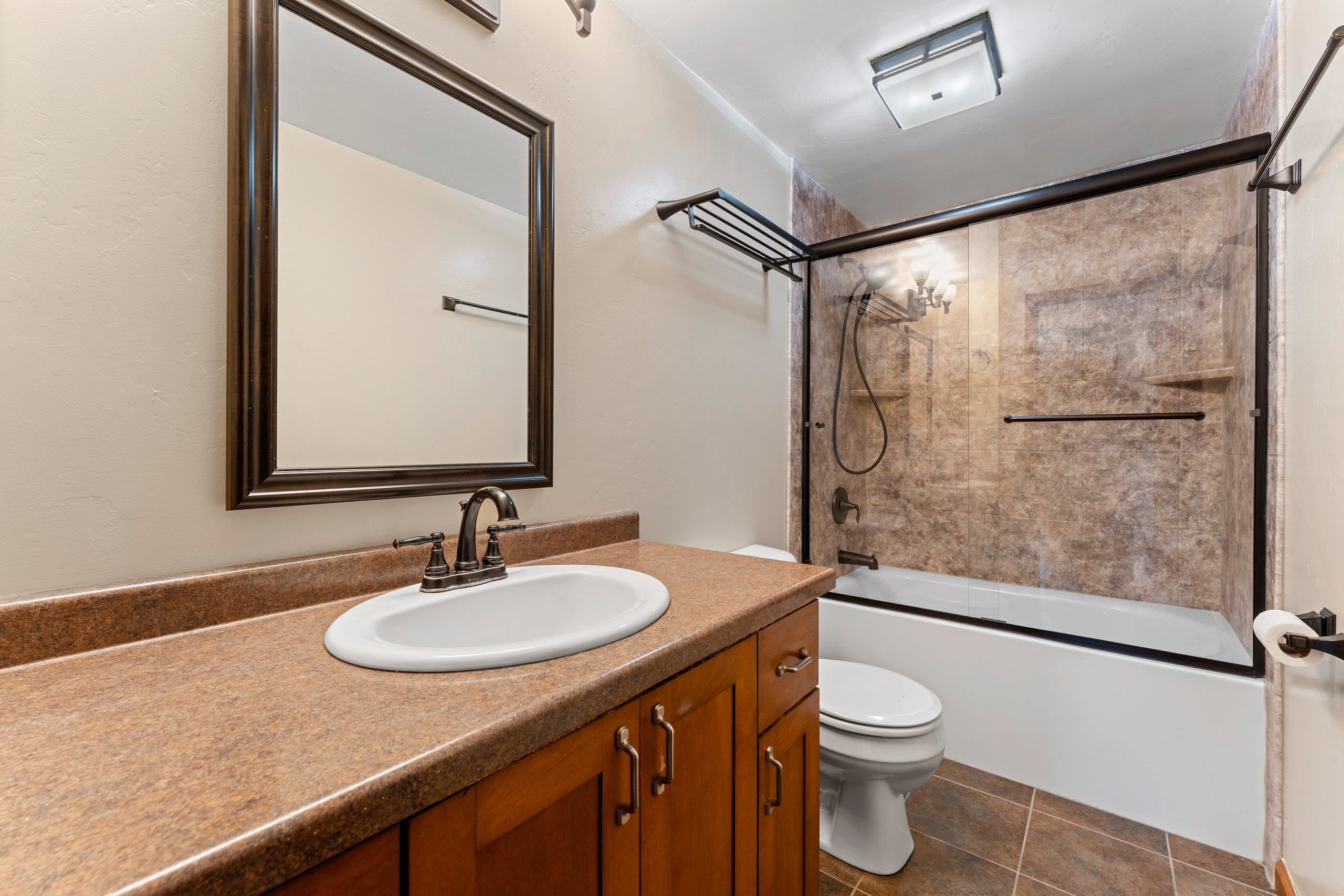 1405 West Brewster Street Appleton, WI 54914 - Photo 13 of 42