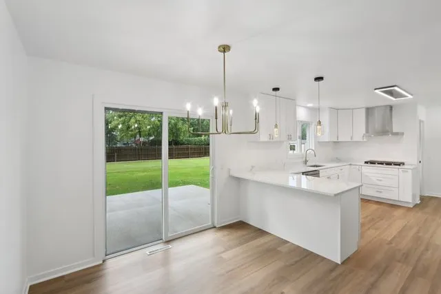 $445,000 | 23 Oaklawn Avenue, Yorkville, IL 60560