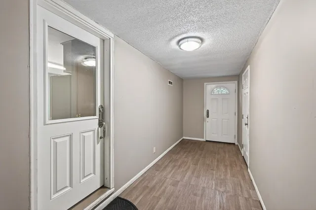 $325,000 | 2720 8th Avenue, Anoka, MN 55303