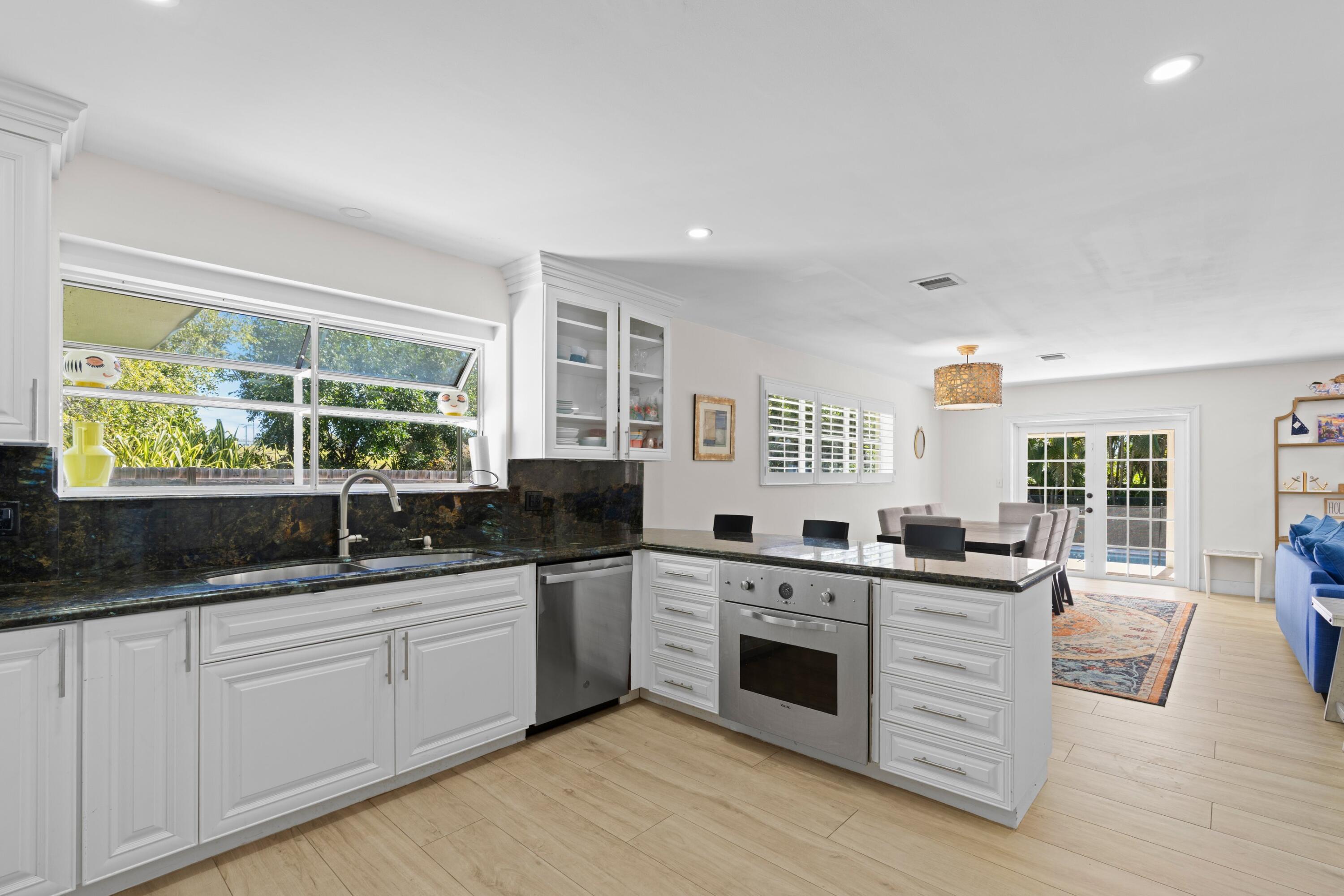 486 Northwest 1st Street Boca Raton, FL 33432 - Photo 13 of 48 Kitchen