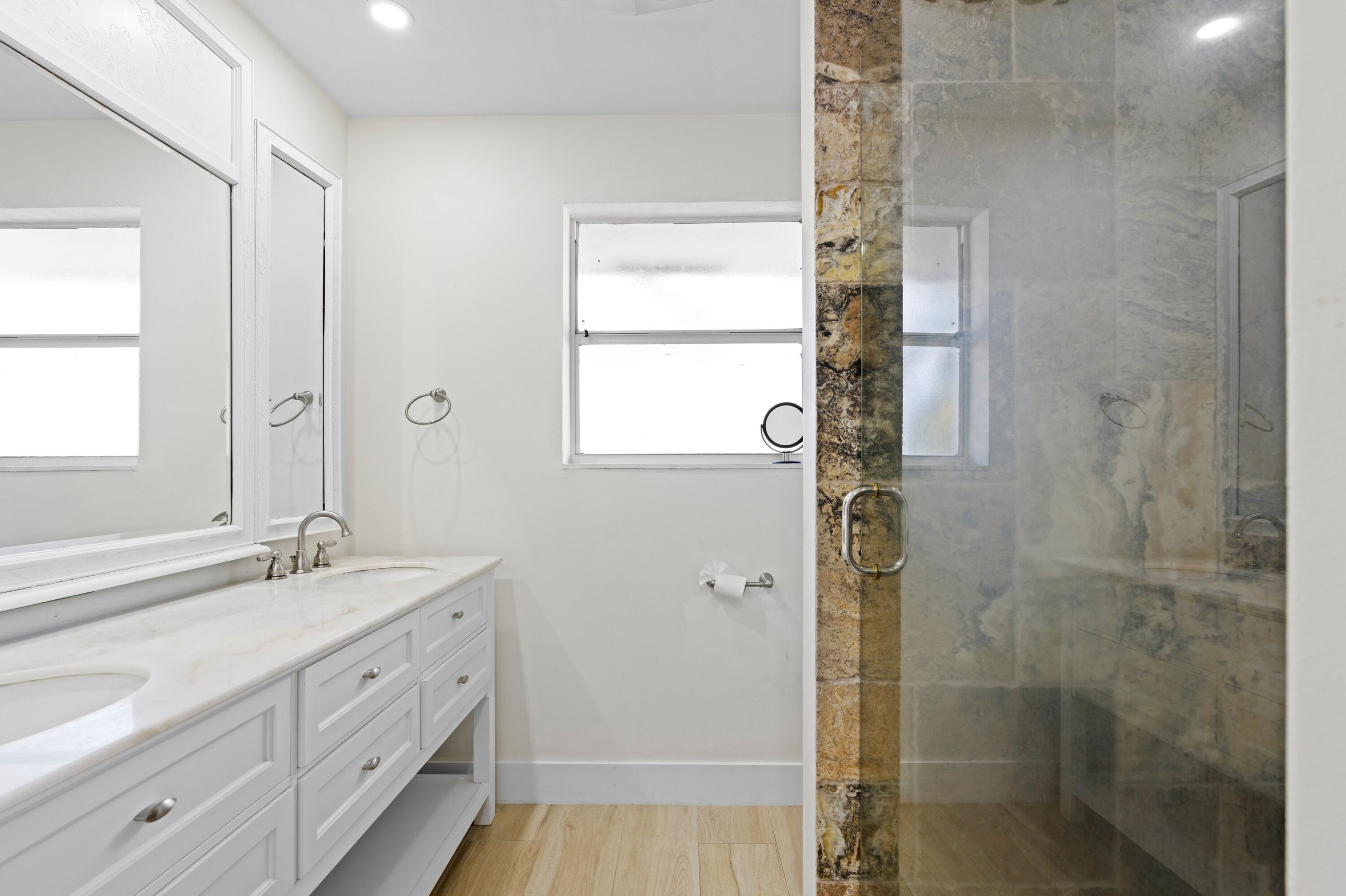 486 Northwest 1st Street Boca Raton, FL 33432 - Photo 17 of 48 Primary Bathroom