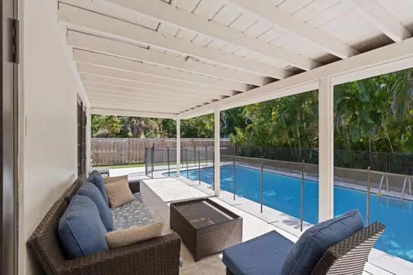 $6,500 | 486 Northwest 1st Street, Boca Raton, FL 33432