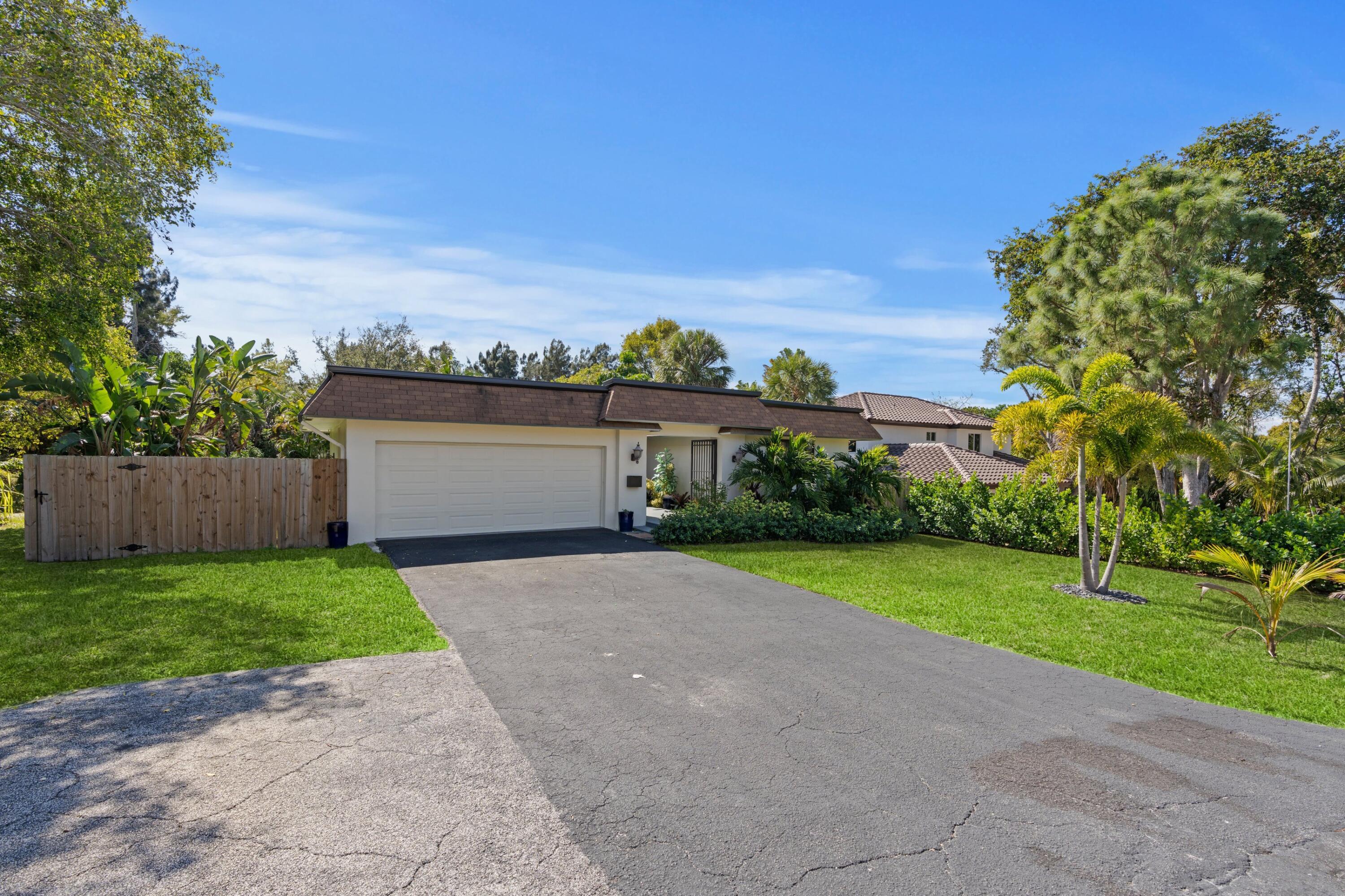 486 Northwest 1st Street Boca Raton, FL 33432 - Photo 31 of 48 Front Exterior