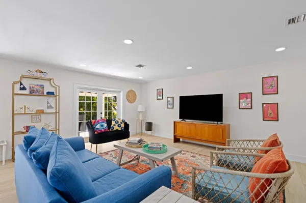 $6,500 | 486 Northwest 1st Street, Boca Raton, FL 33432