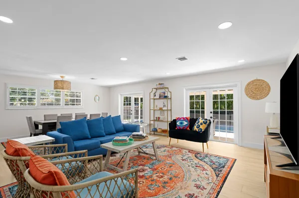 $6,500 | 486 Northwest 1st Street, Boca Raton, FL 33432