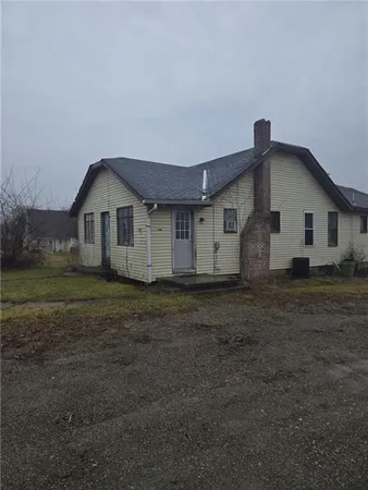 $42,500 | 3076 Leechburg Road, New Kensington, PA 15068