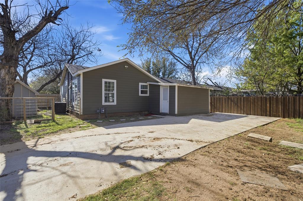 1901 North 7th Street Waco, TX 76708 - Photo 12 of 14
