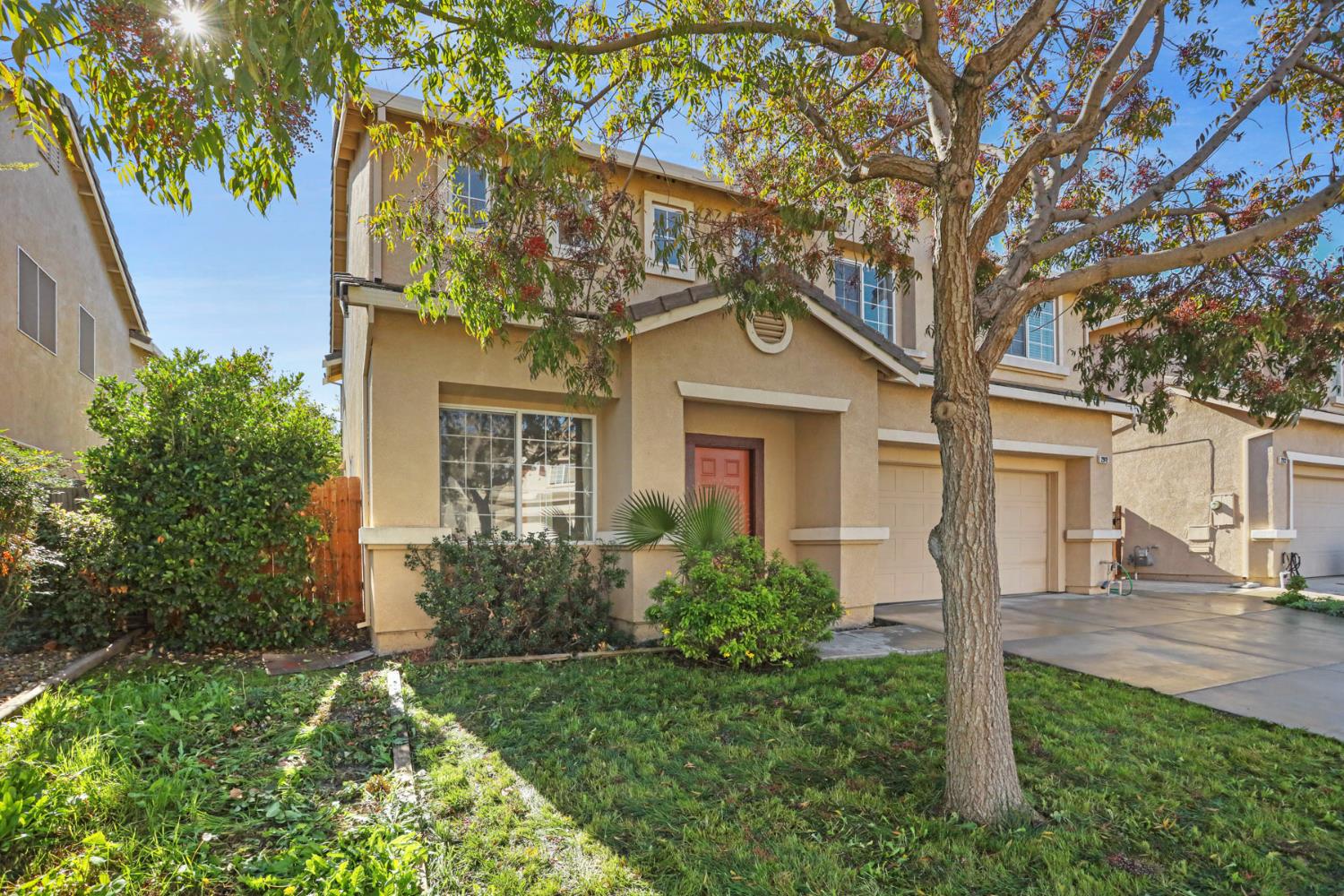 2902 Campbell Lane Tracy, CA 95377 - Photo 3 of 29 front view of a house with a yard