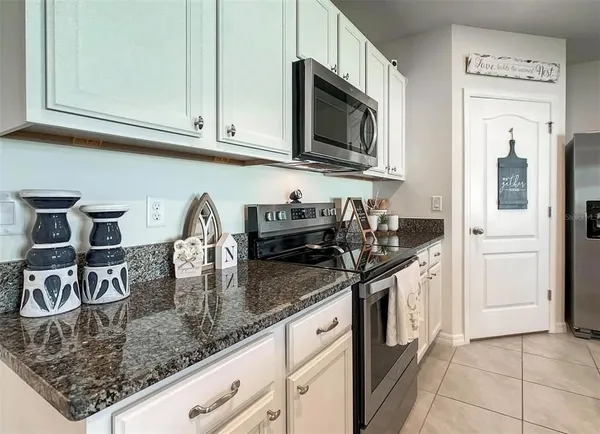 $2,000 | 507 Autumn Stream Drive, Auburndale, FL 33823