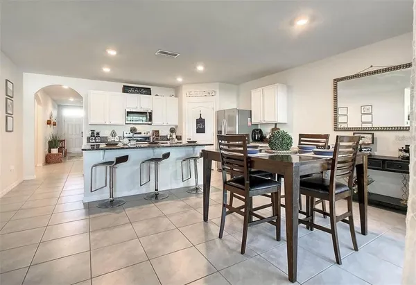 $2,000 | 507 Autumn Stream Drive, Auburndale, FL 33823