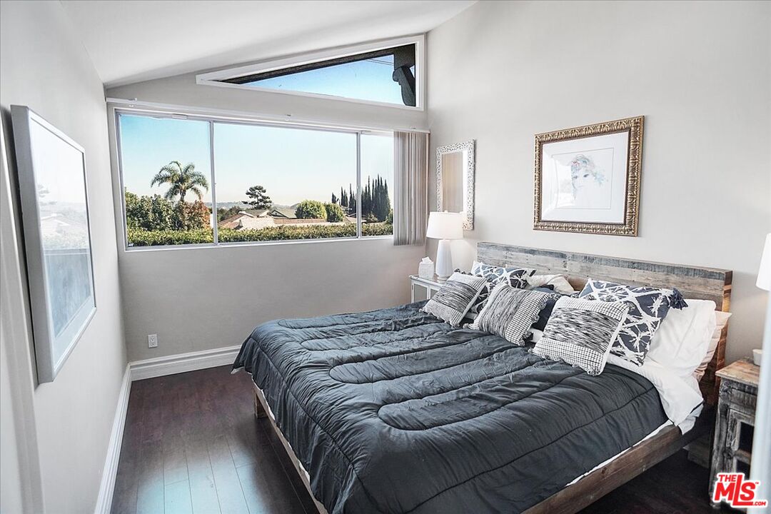 2345 Roscomare Road, Unit 405 Los Angeles, CA 90077 - Photo 13 of 17 Gallery Image 13