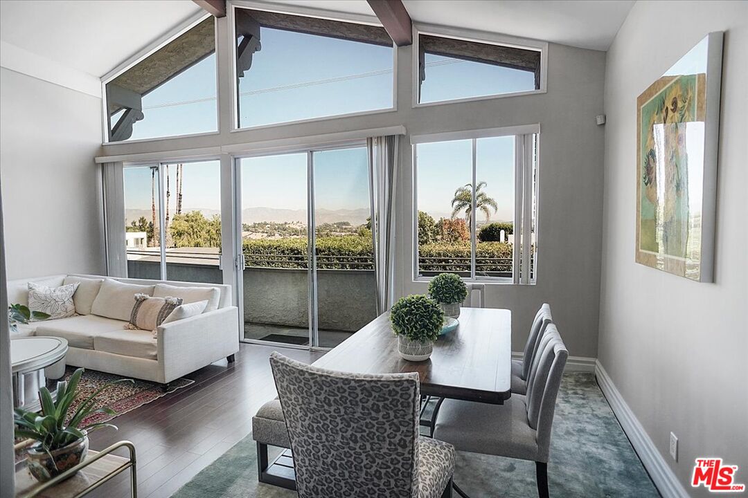 2345 Roscomare Road, Unit 405 Los Angeles, CA 90077 - Photo 7 of 17 Gallery Image 7