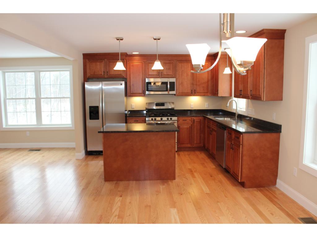 35 A Wilson Road Kittery, ME 03904 - Photo 7 of 31 Gallery Image 7