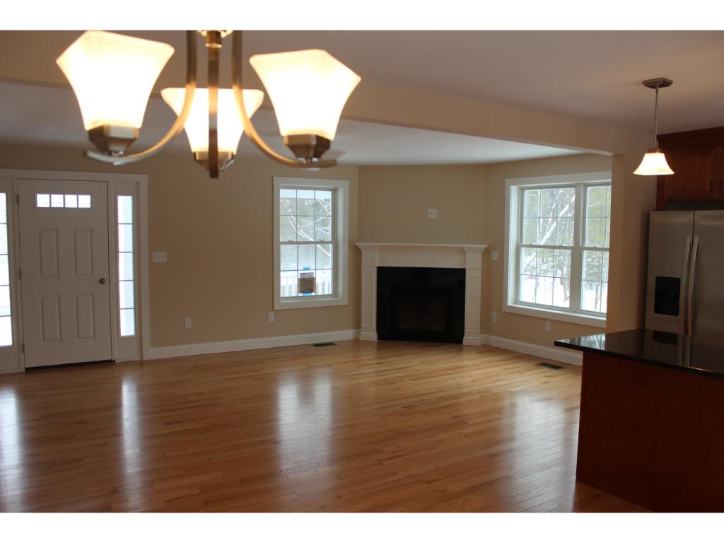 35 A Wilson Road Kittery, ME 03904 - Photo 8 of 31 Gallery Image 8