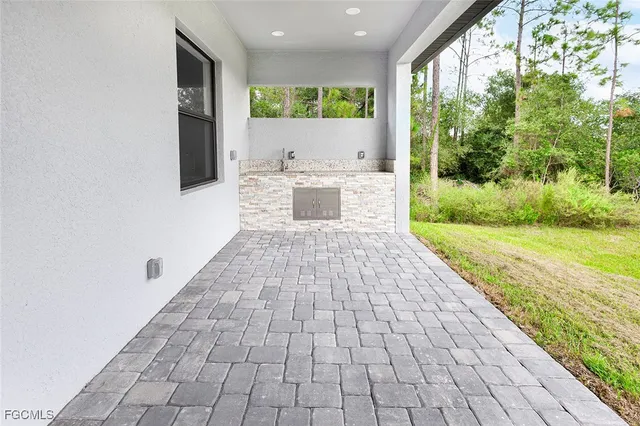 $400,000 | 821 Atherton Avenue, Lehigh Acres, FL 33971