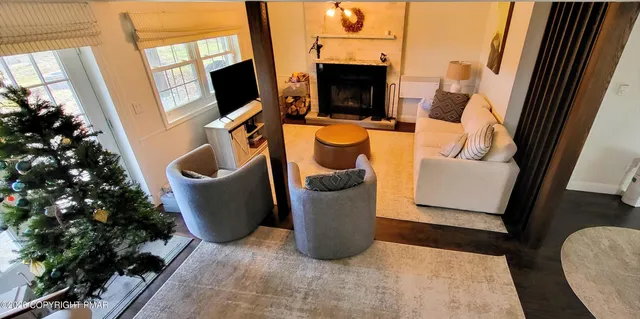 $292,000 | 1093 Porter Drive, Bushkill, PA 18324