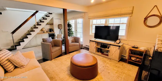 $292,000 | 1093 Porter Drive, Bushkill, PA 18324