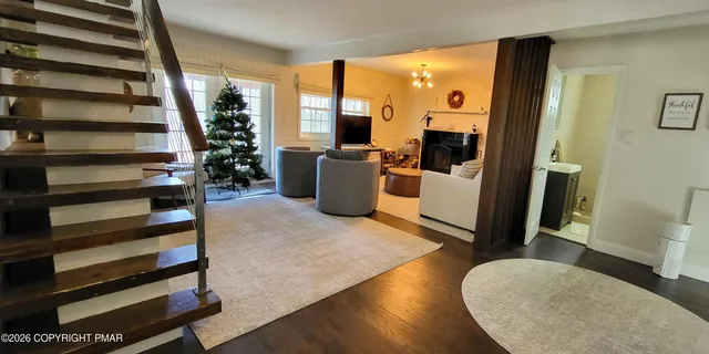 $292,000 | 1093 Porter Drive, Bushkill, PA 18324