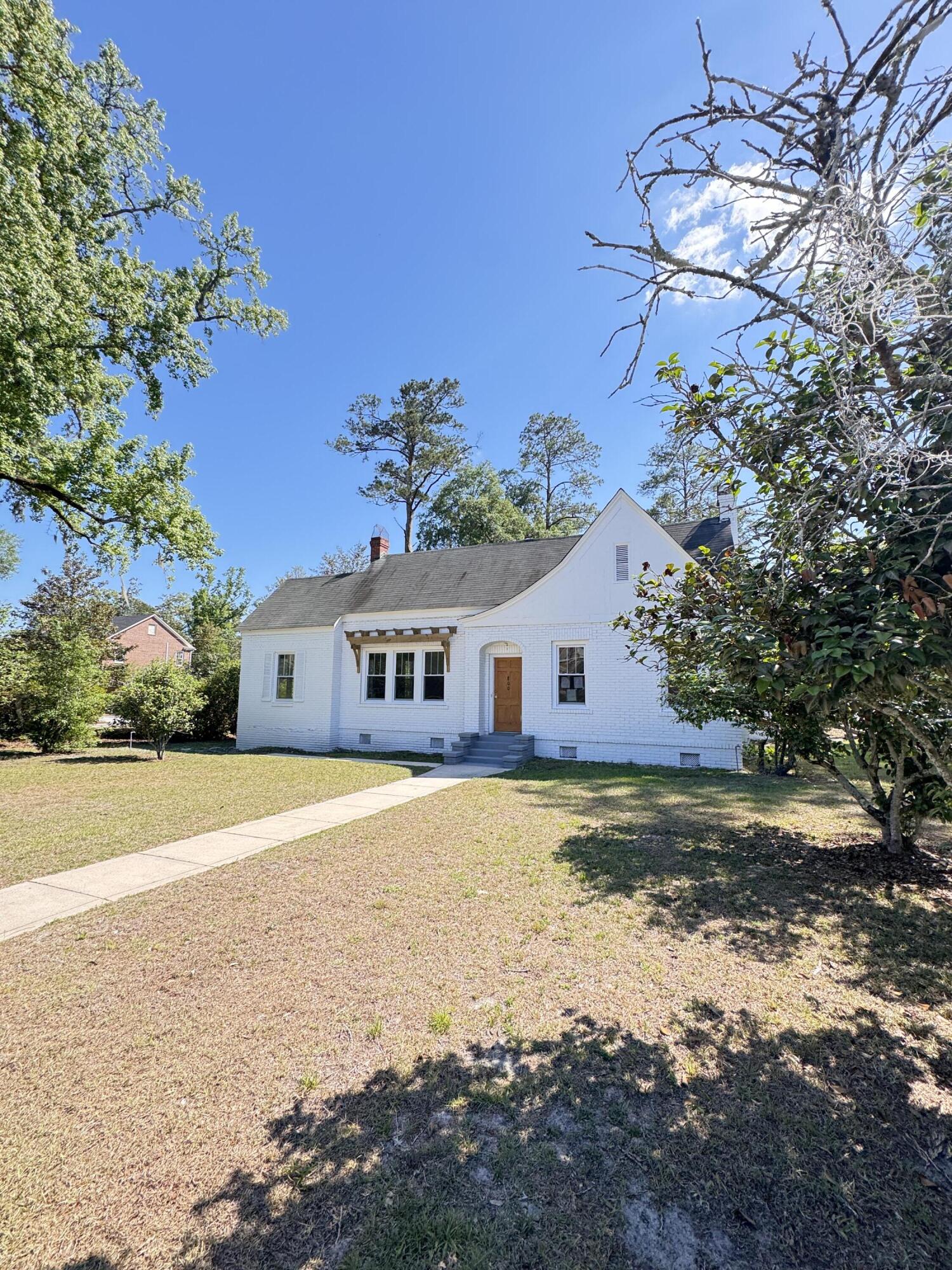 800 Hampton Street Walterboro, SC 29488 - Photo 7 of 136 800 Hampton Street (141)