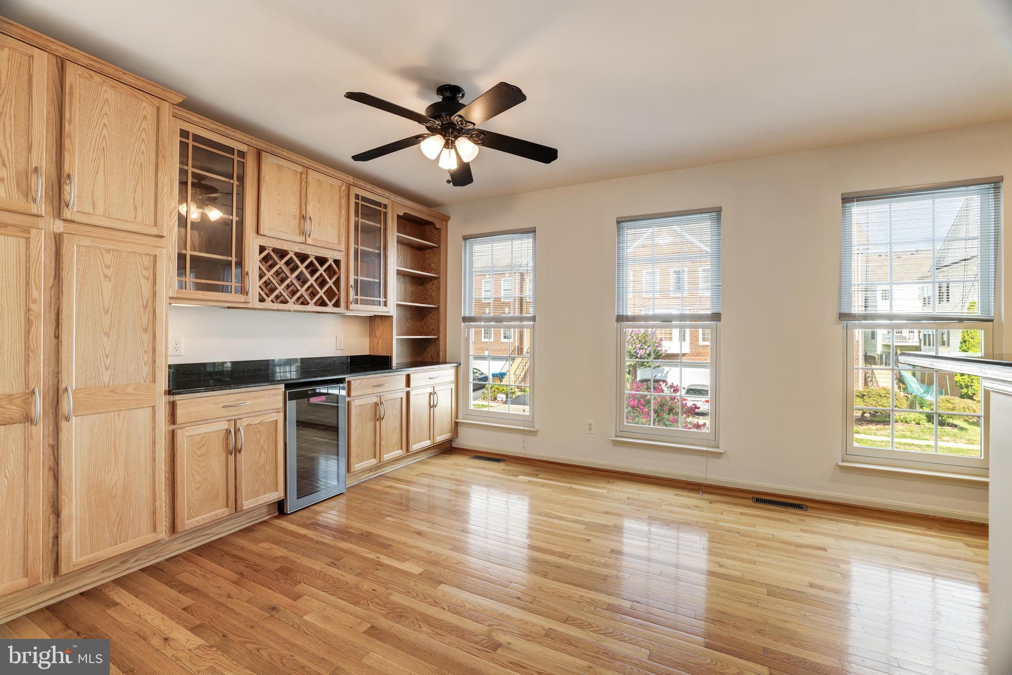 26105 Nimbleton Square Chantilly, VA 20152 - Photo 13 of 55