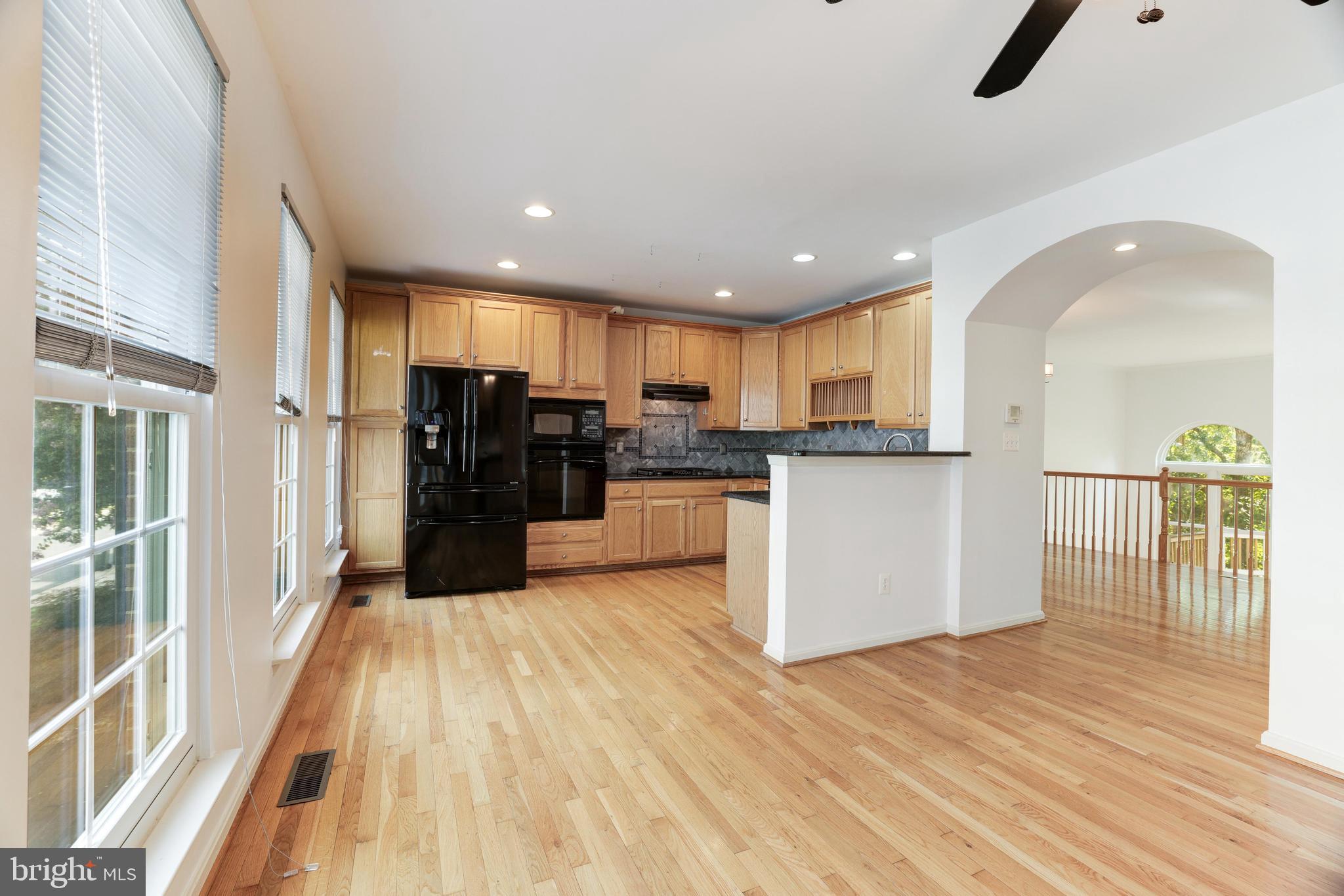 26105 Nimbleton Square Chantilly, VA 20152 - Photo 15 of 55