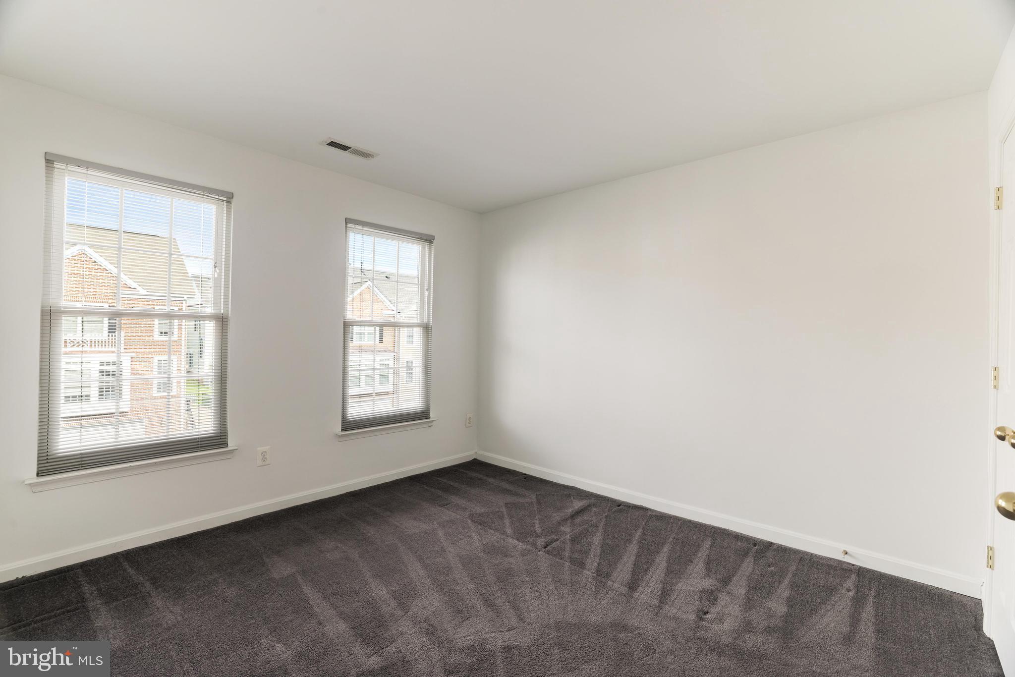 26105 Nimbleton Square Chantilly, VA 20152 - Photo 28 of 55