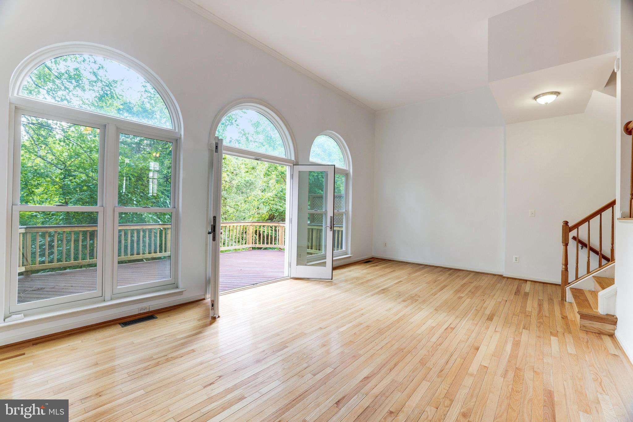 26105 Nimbleton Square Chantilly, VA 20152 - Photo 3 of 55