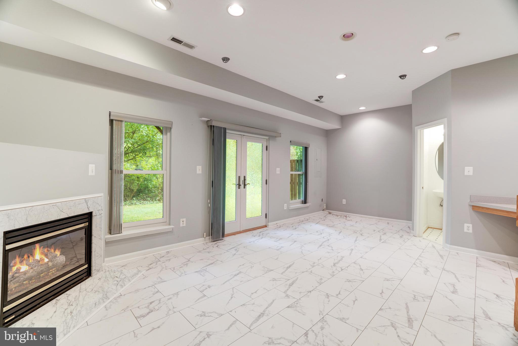 26105 Nimbleton Square Chantilly, VA 20152 - Photo 36 of 55