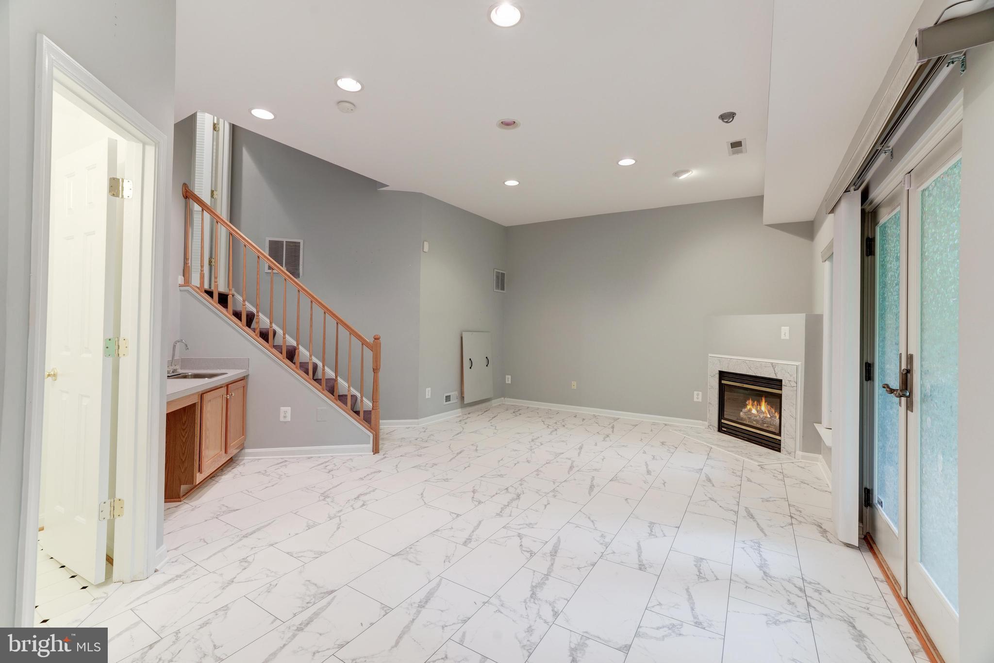 26105 Nimbleton Square Chantilly, VA 20152 - Photo 37 of 55