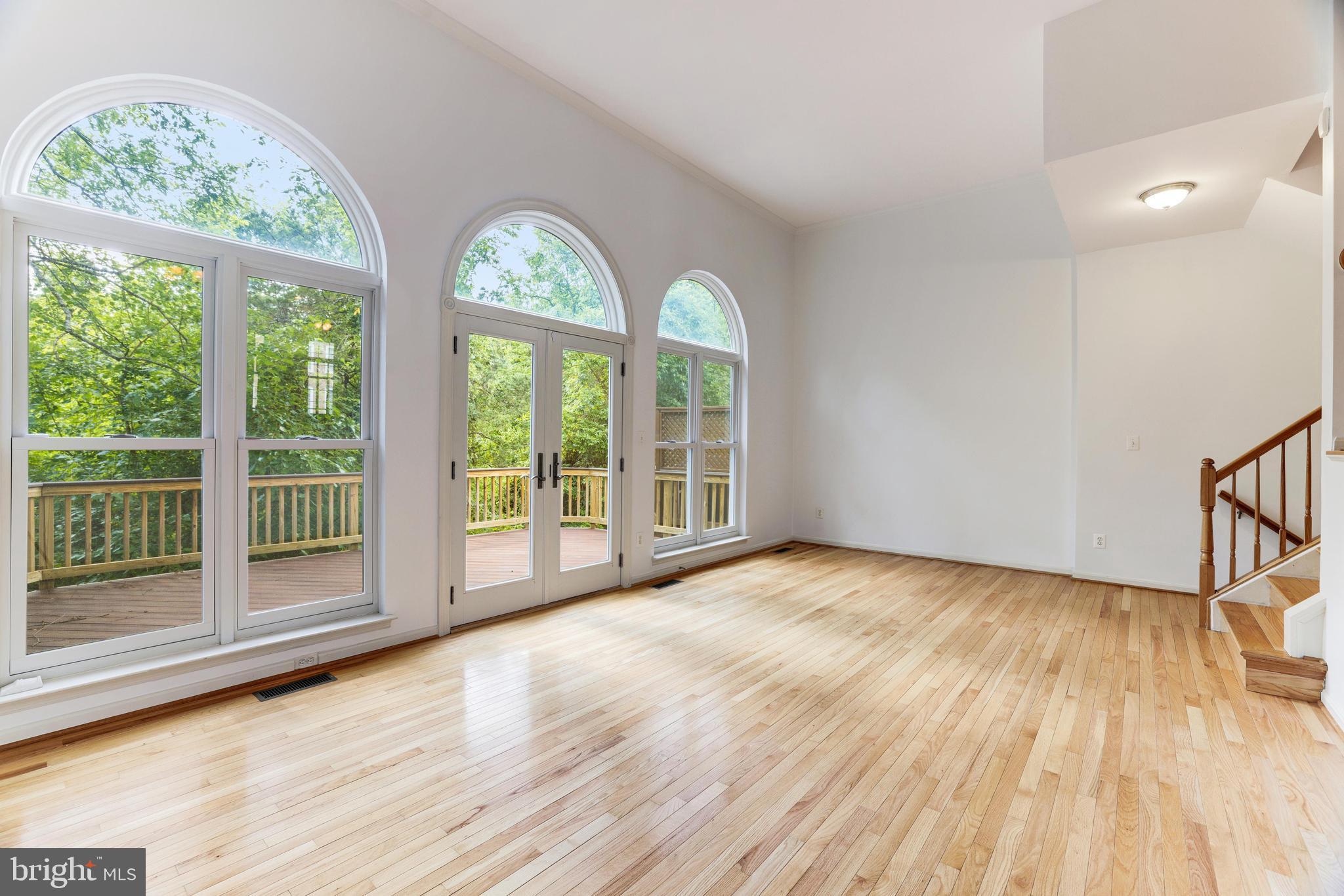 26105 Nimbleton Square Chantilly, VA 20152 - Photo 8 of 55