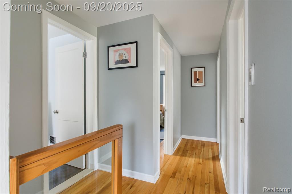1059 Columbia Road Berkley, MI 48072 - Photo 24 of 33