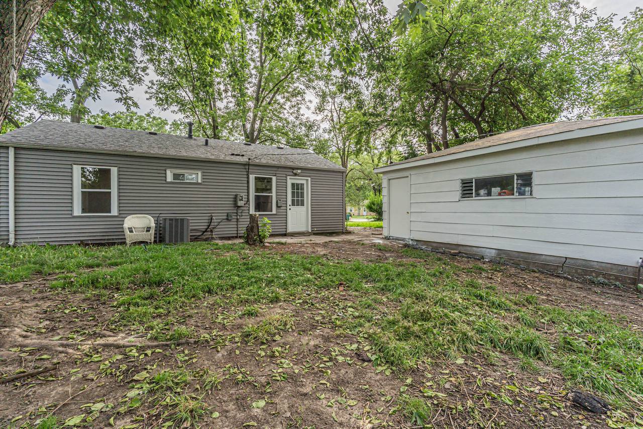 307 Louis Road Joliet, IL 60433 - Photo 15 of 20