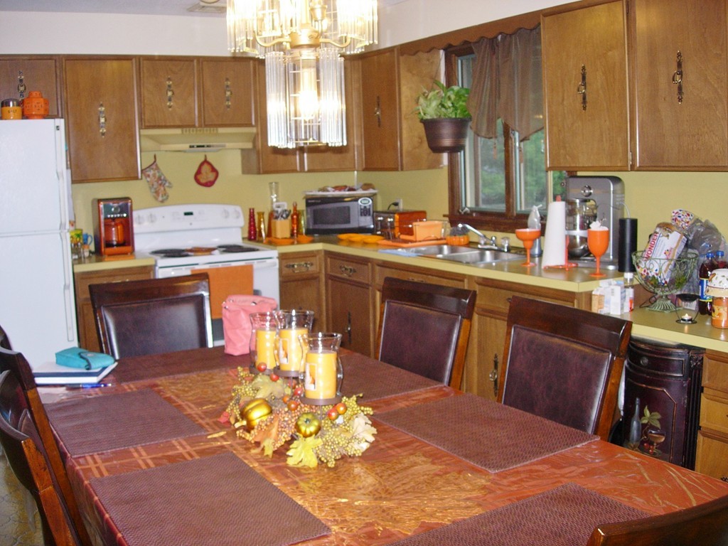 94 Granby Street Springfield, MA 01108 - Photo 7 of 13 Gallery Image 7