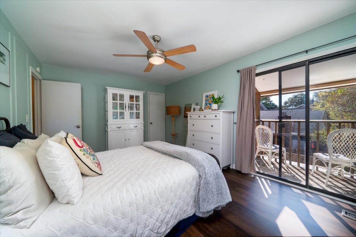 958 Fowler Court Mount Pleasant, SC 29464 - Photo 21 of 33 Primary Bedroom/Deck