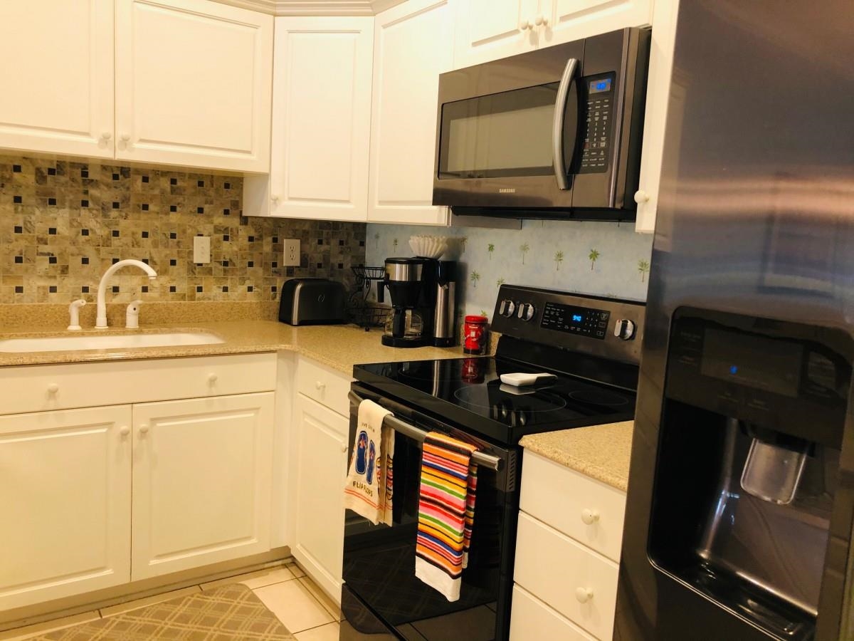 1004 Ray Costin Way, Unit 202 Murrells Inlet, SC 29576 - Photo 4 of 32